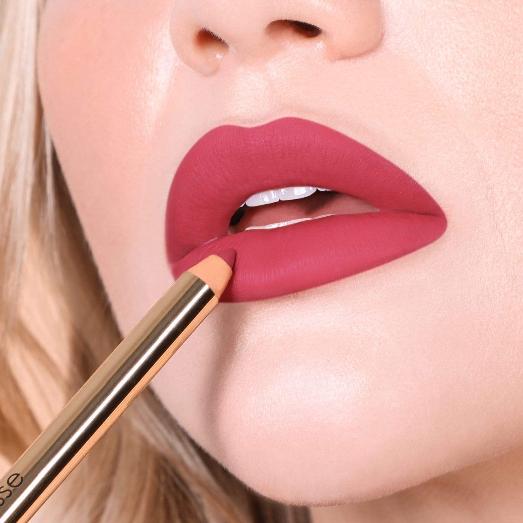 MIRENESSE LIP LINER 0.4g / .01oz / 1. Of Red All Day Velvet Matte Kissproof Liner 1. Of Red
