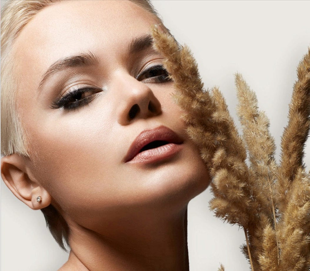 Liquid Silk Matte Foundation + Rich Girl Glow 2pce Kit SPF25