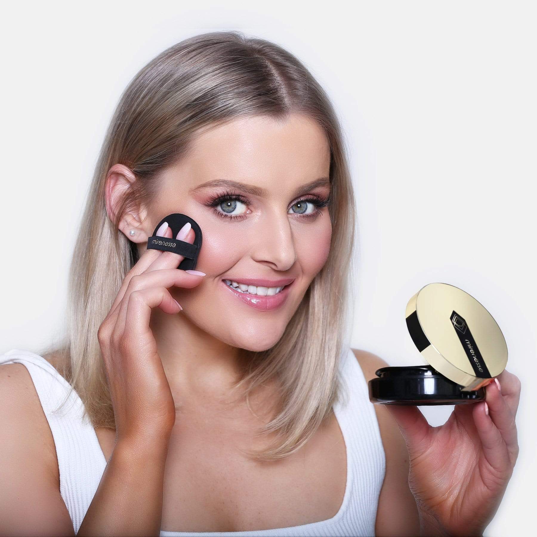 MIRENESSE FOUNDATION 10 Collagen Cushion Compact Foundation- Winner Best Foundation(round)