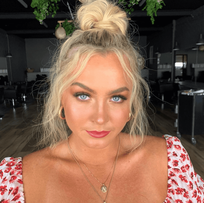 @nikkiholdennn